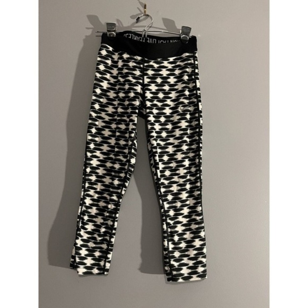 NIKE Dri-Fit Run Fast Live Fearless Crop Ankle Leggings Size Small Black & White